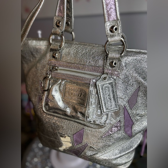 Coach 2010 limited edition rehab Poppy Metallic Silver Star Spotlight Tote EUC - Picture 4 of 16